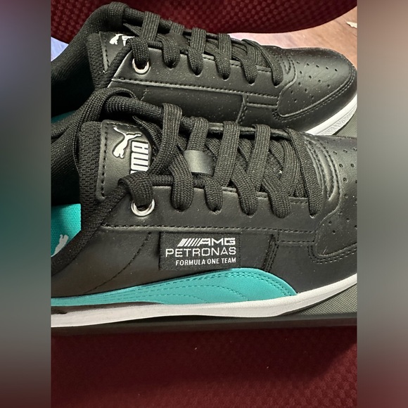 ‼️$10 - PUMA Mercedes-AMG PETRONAS Caven 2.0 Youth Sneakers Size 5.5 BRAND NEW - Picture 8 of 10